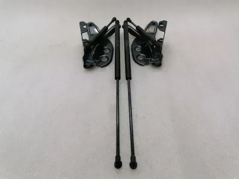 Bentley Continental GT, GTC, Flying Spur Bonnet Hinge LHS Bentley Continental GT W12 Bonnet Hinge Set 3W0...
