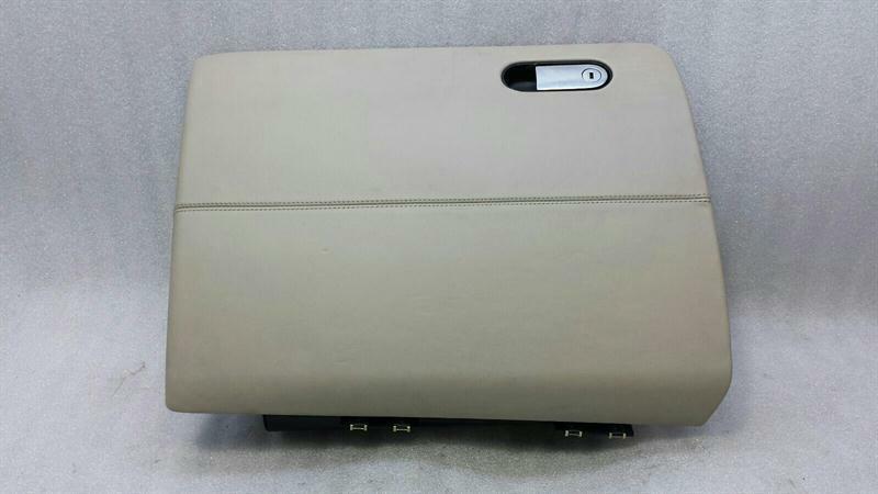 Bentley Continental GT, GTC, Flying Spur kindalaeka kaan Bentley Continental GT W12 Glovebox 3W2857101B ...