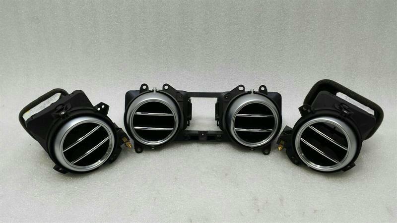 Bentley Continental GT, GTC, Flying Spur Air vent Bentley Continental GT W12 air vent set 3W08191...