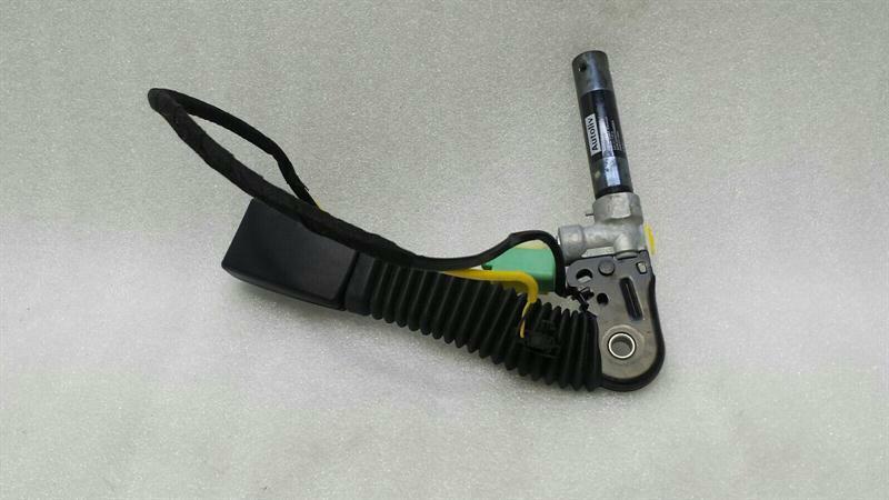 Bentley Continental GT, GTC, Flying Spur Left Front Seatbelt Tensioner Bentley Continental GT W12 Left Seatbelt Tensio...