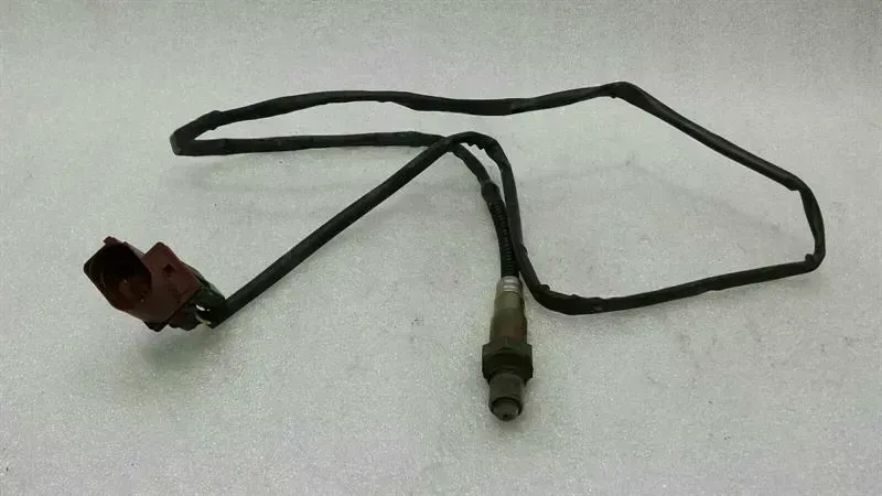 Bentley Continental GT, GTC, Flying Spur Lambda Sensor Bentley Continental GT GTC W12 Lambda Sensor 07...