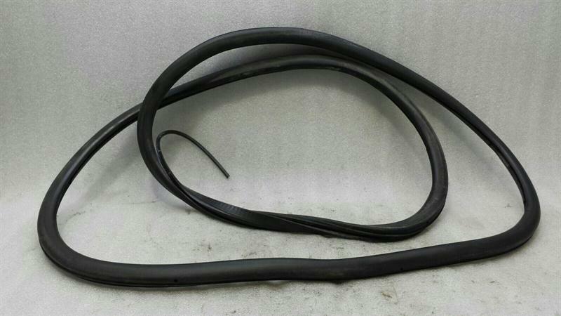 Bentley Continental GT, GTC, Flying Spur Door Seal BENTLEY CONTINENTAL FLYING TRACK FRH Door Seal ...