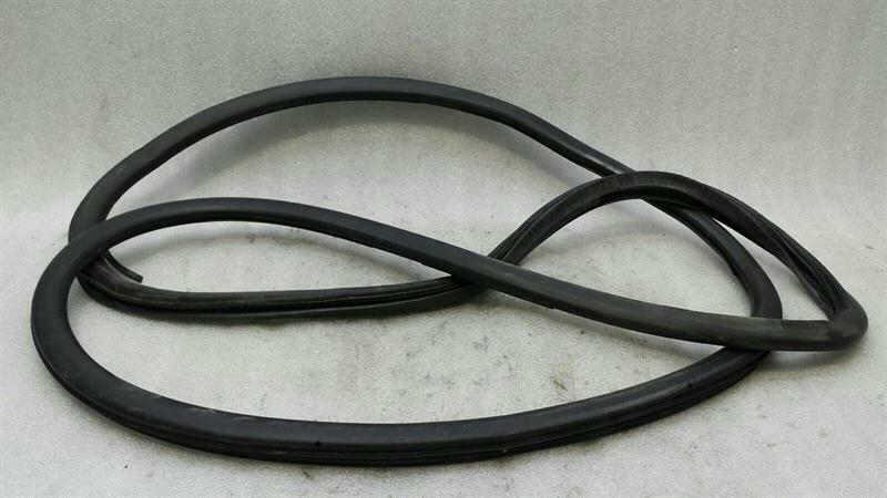 Bentley Continental GT, GTC, Flying Spur Door Seal BENTLEY CONTINENTAL FLYING TRACK RLH Door Seal ...