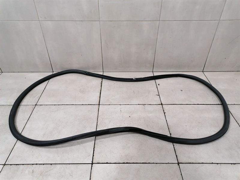 Bentley Continental GT, GTC, Flying Spur BENTLEY FLYING TRACK MK2 13-19 RLH Door Seal 4W0867367A Door Seals Rear Link Body type: Saloon
Fuel: Petrol