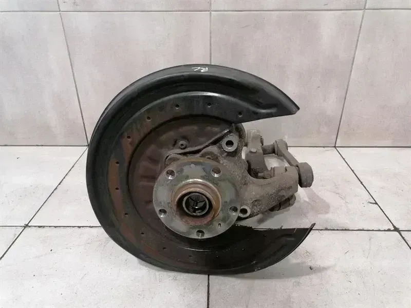 Bentley Continental GT, GTC, Flying Spur Left Rear Hub BENTLEY FLYING TRACK 13-19 Left Rear Hub 4W0505...