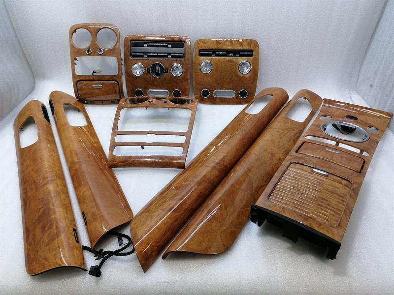 Bentley Continental GT, GTC, Flying Spur BENTLEY CONTINENTAL FLYING TRACK Veneer Set 3W0857244 Bar Cover Set Body type: Saloon
Fuel: Petrol