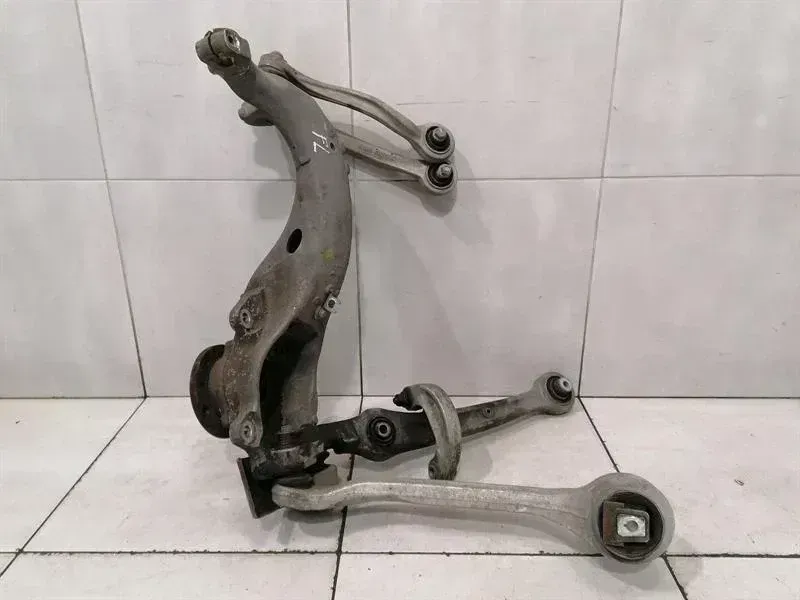 Bentley Continental GT, GTC, Flying Spur BENTLEY FLYING TRACK Left Front Hub 3W0407253E Wheel Bearing Housing Front Left Body type: Saloon
Fuel: Petrol