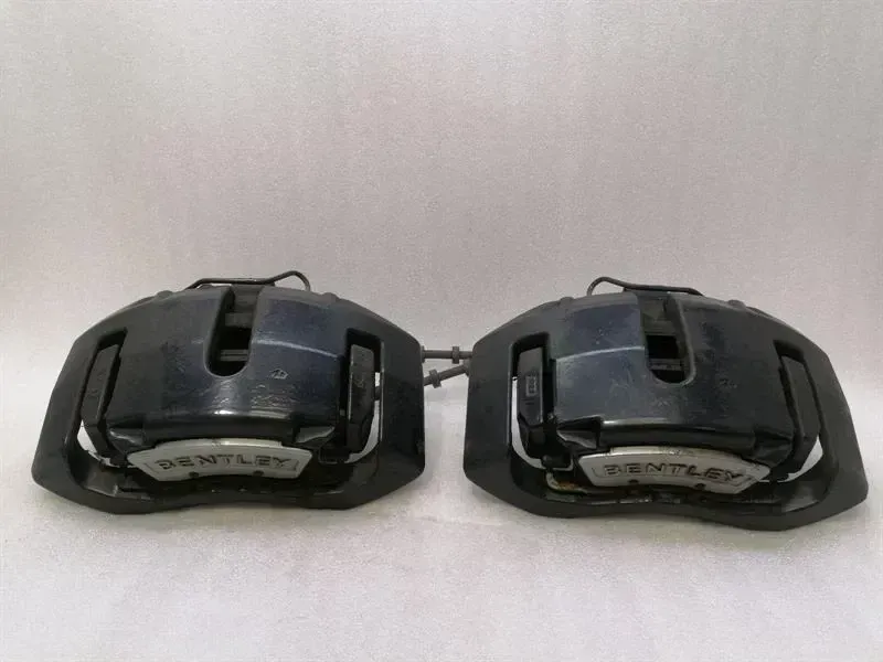 Bentley Continental GT, GTC, Flying Spur Bentley flying track front brake caliper set 3W0698479C caliper front set Body type: Saloon
Fuel: Petrol