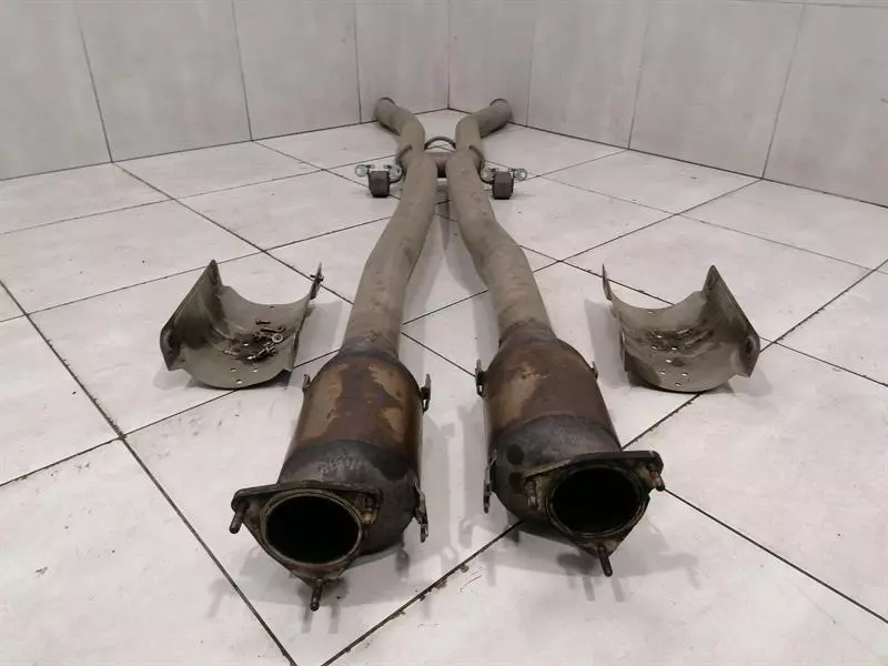 Bentley Continental GT, GTC, Flying Spur BENTLEY FLYING TRACK Catalytic Converter 3W5253702 Catalyst Down Pipe W12 6.0 Body type: Saloon
Fuel: Petrol