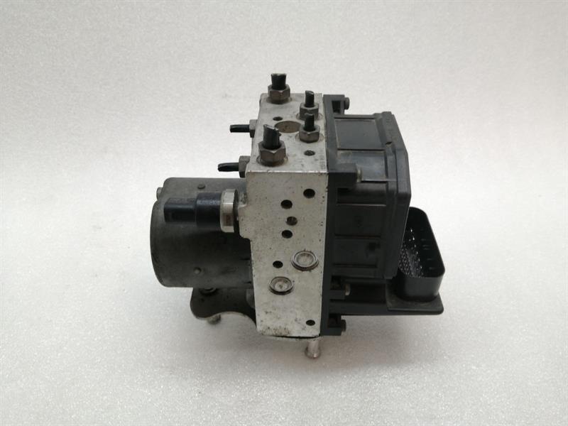 Bentley Continental GT, GTC, Flying Spur BENTLEY CONTINENTAL FLYING TRACK A.B.S Pump 3W0614517F ABS Pump HYDRAULIC BLOCK Body type: Saloon
Fuel: Petrol
