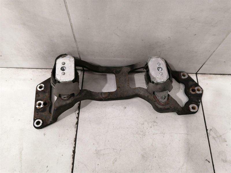 Bentley Continental GT, GTC, Flying Spur Bentley Continental GT W12 Gearbox Mount 3W0399263C Transmission Holder Body type: Coupe
Fuel: Petrol