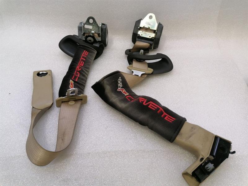 Chevrolet Corvette (C6) Chevrolet Corvette C6 Front Seatbelt 15827571 Seat Belt Front