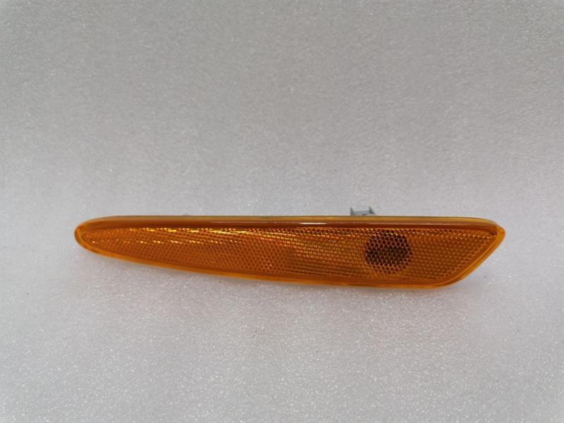 Chevrolet Corvette (C6) Chevrolet Corvette C6 Left Indicator 10316651 Side Indicator Left Body type: Coupe
Fuel: Petrol