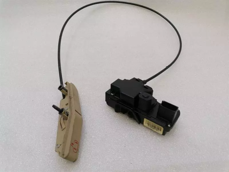 Chevrolet Corvette (C6) Chevrolet Corvette C6 Door Lock 15946781 Door Lock RIGHT