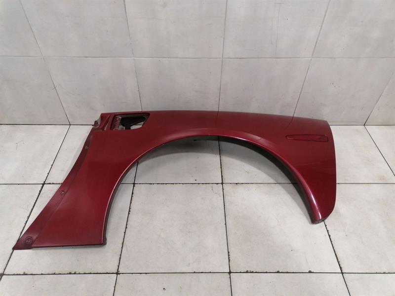 Chevrolet Corvette (C6) Chevrolet Corvette C6 Left REAR Wing 22813565 Fenders Rear Left