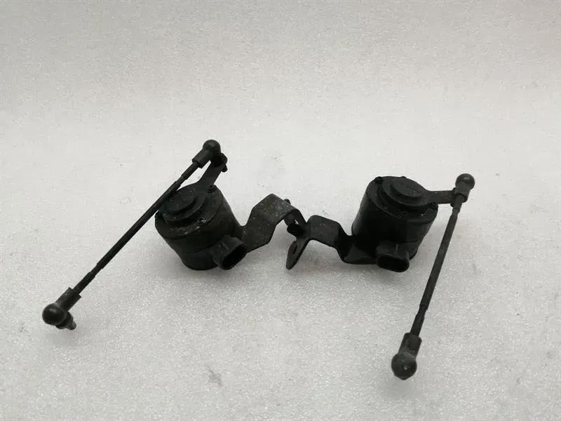 Chevrolet Corvette (C6) Chevrolet Corvette C6 Suspension Level Sensor Set 10344711001 Sensor Set Body type: Coupe
Fuel: Petrol