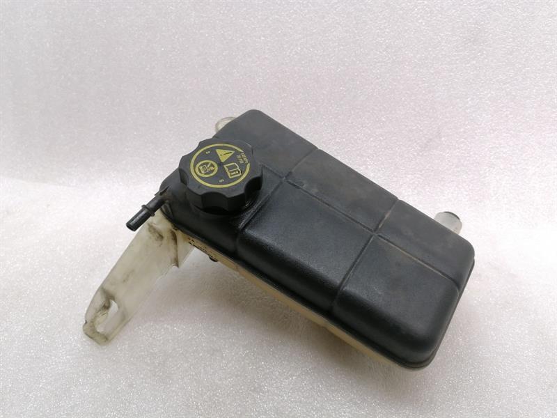 Chevrolet Corvette (C6) Chevrolet Corvette C6 Expansion Tank 22786835 Expansion Tank Coolant