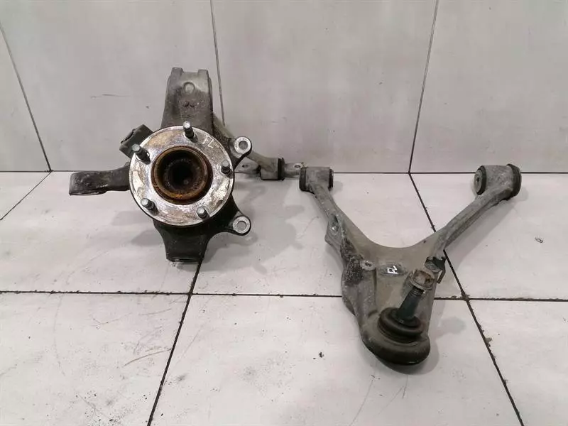 Chevrolet Corvette (C6) Chevrolet Corvette C6 Left Front Hub 88965637 Wheel Bearing Case Front Left Body type: Coupe
Fuel: Petrol