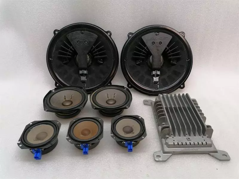 Chevrolet Corvette (C6) CHEVROLET CORVETTE C6 BOSE Speaker Set 15295310 Speaker Set 15270621 Body type: Coupe
Fuel: Petrol