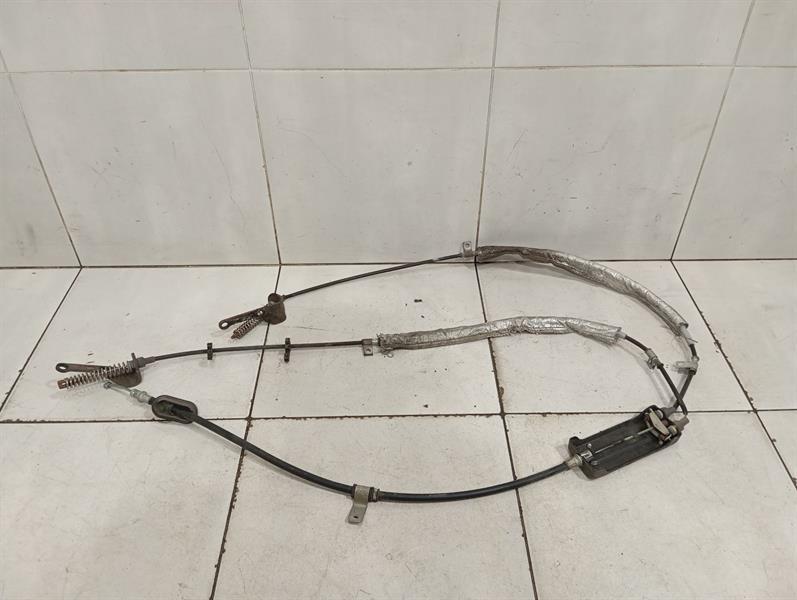 Chevrolet Corvette (C6) Chevrolet Corvette C6 brake cable 10255639 hand brake cable brake cable Body type: Convertible
Fuel: Petrol