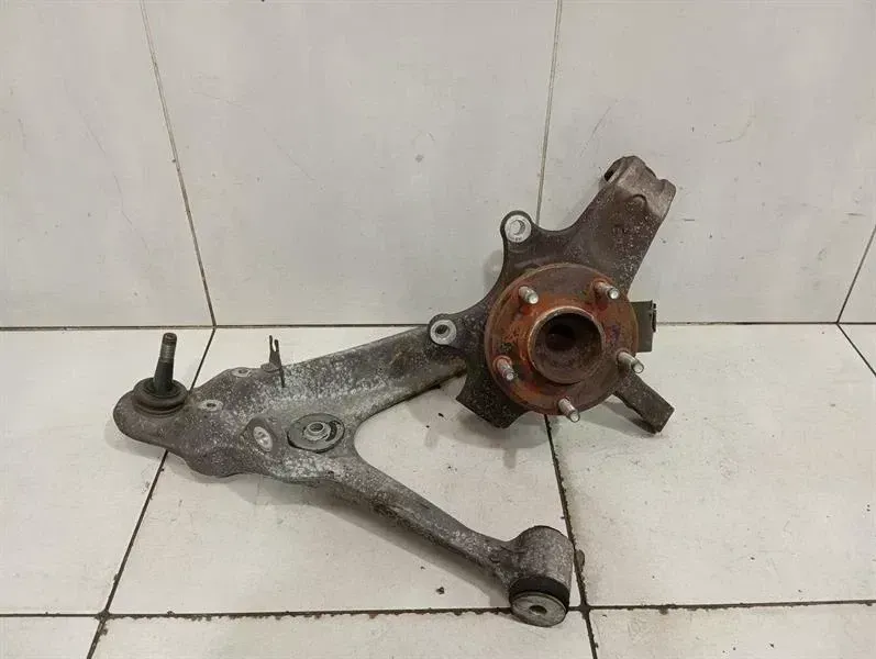 Chevrolet Corvette (C6) Chevrolet Corvette C6 Right Front Hub 88965638 Wheel Bearing Case Front Right Body type: Convertible
Fuel: Petrol