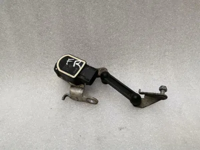 BMW 7er F02 F01 FRH Niveausensor 37146860843 Höhensensor Vorne Rechts