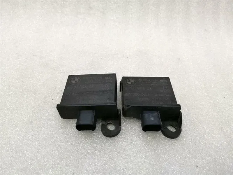 BMW 7 (F01 / F02 / F03 / F04) BMW 7 series F02 F01 RDC Tyre Pressure Sensor Set 6781846 RDC Control Unit Body type: Saloon
Fuel: Petrol