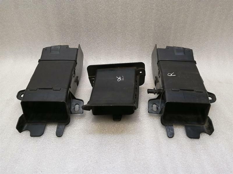 BMW 7 / i7 (G70) 2022-... BMW 7 Series F02 F01 Brake Air Duct Set 7184156 Air Distributor Set