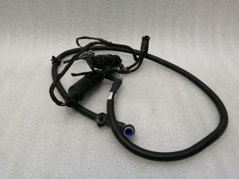 BMW 7 (F01 / F02 / F03 / F04) BMW 7 series F02 F01 washer fluid pump set 7217792 washer water pump set Body type: Saloon
Fuel: Petrol