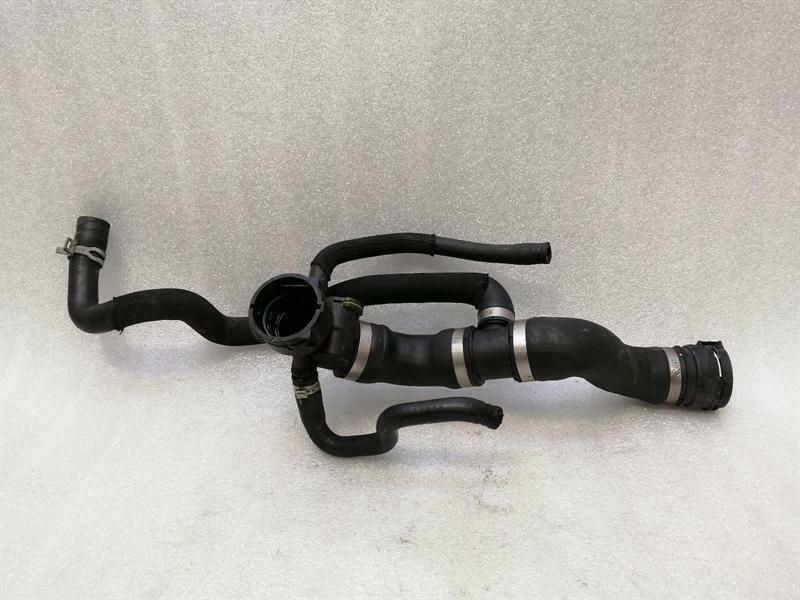 BMW 7 (F01 / F02 / F03 / F04) BMW 7 Series F02 F01 760i V12 Cooling Pipe 7591087 Coolant Hose Pipe Body type: Saloon
Fuel: Petrol