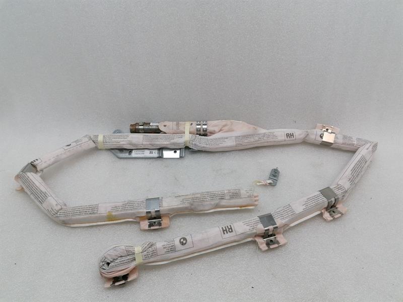 BMW 7 (F01 / F02 / F03 / F04) BMW 7 series F02 F01 modules 72129114168 module roof right roof Body type: Saloon
Fuel: Petrol