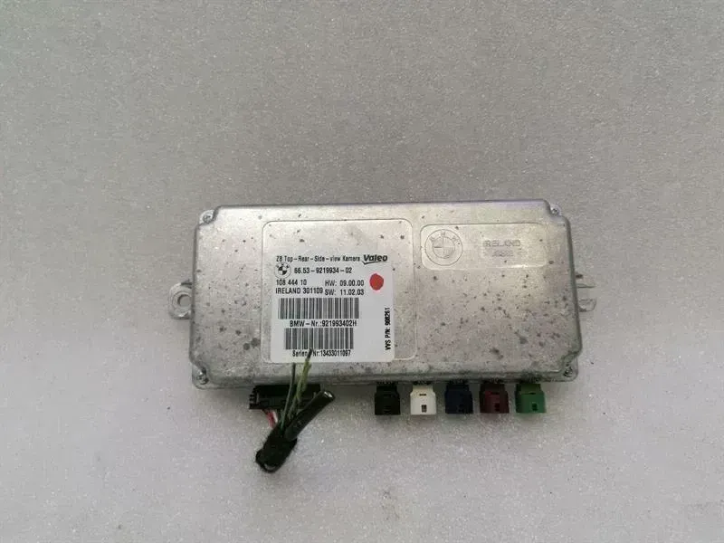 BMW 7 (F01 / F02 / F03 / F04) BMW 7 F02 F01 Surround View Camera Module 9219934 All Round View Control Unit Body type: Saloon
Fuel: Petrol