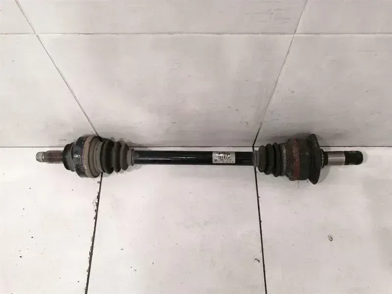 BMW 7 (F01 / F02 / F03 / F04) BMW 7 F02 F01 Rolls Royce Ghost Rear Drive Shaft 7566077 Drive Shaft Rear Li Body type: Saloon
Fuel: Petrol