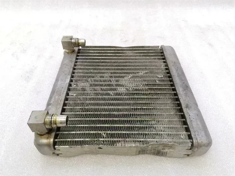 BMW 7 (F01 / F02 / F03 / F04) BMW 760Li F02 F01 Engine Oil Cooler 7570103 Engine Oil Cooler N63 V8 N74 V12 Body type: Saloon
Fuel: Petrol
