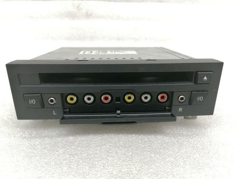 BMW 7 (F01 / F02 / F03 / F04) BMW 7 Series F02 F01 DVD ROM For Rear Entertainment TV 9220871 Sat Nav Computer Body type: Saloon
Fuel: Petrol