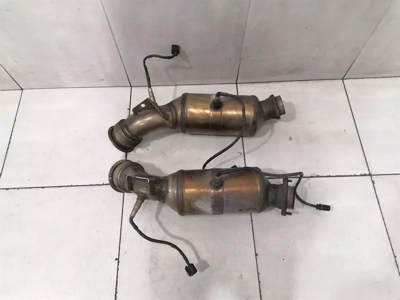 BMW 7 (F01 / F02 / F03 / F04) BMW 7 Series F02 F01 Catalytic Converter 18327597966 Catalyst N74 6.6 V12 Body type: Saloon
Fuel: Petrol