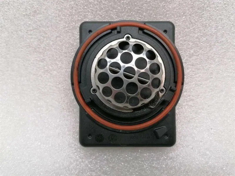 BMW 7 Series F02 F01 Ozone Air Fresh Unit M0392005 Ozone Fresh Air Generator