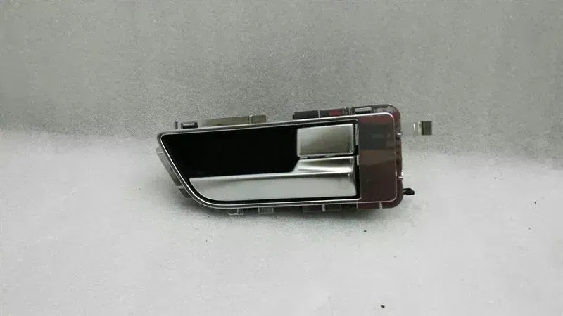 Land Rover Range Rover Sport (L461) 2022-... Range Rover Sport L320 RRH Door Inner Handle LR020245 Interior Door Handle Rear RE