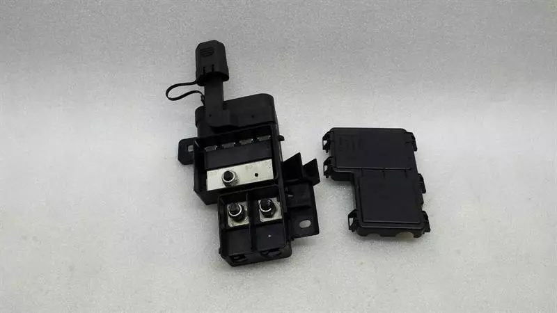 BMW 7 (E65 / E66 / E67 / E68) Relay BMW 7 series E65 Relay 611385164 Relay

Part co...