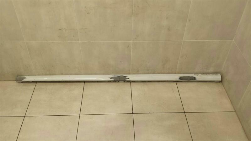 Audi A1 (8X) Audi A1 8X left side skirt 8X0853859A side sill left Body type: Hatchback
Fuel: Petrol