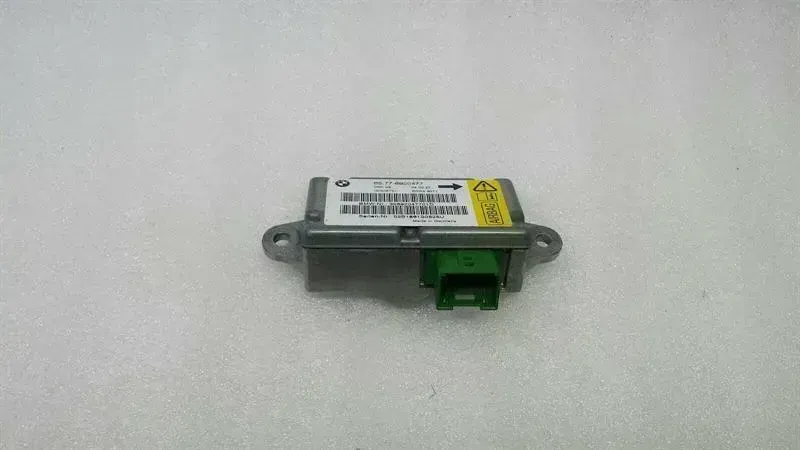BMW 7 (E65 / E66 / E67 / E68) BMW 7 series E65 crash sensor 65776920477 impact sensor SRS ECU Body type: Saloon
Fuel: Petrol