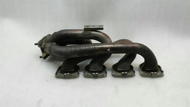 Porsche Panamera 970 exhaust manifold left 94811112921 exhaust manifest 4.8 V8