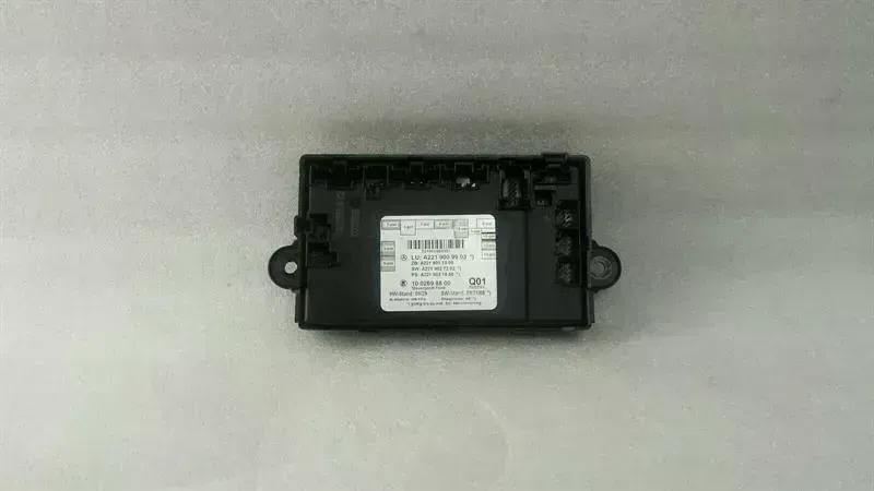 Mercedes-Benz CLA (C174 / C178) Mercedes S-Class W221 rear door module A2219009903 door control unit rear Body type: Unknown
Fuel: Unknown