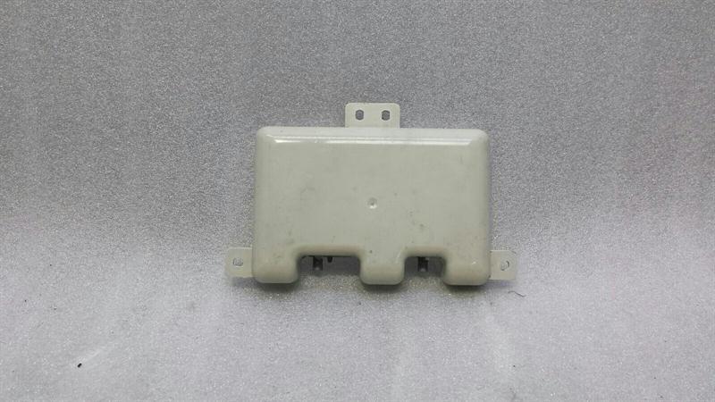 BMW 6 (E63 / E64) BMW 6 Series E63 E64 Aerial / Antenna 6957348 Antenna
