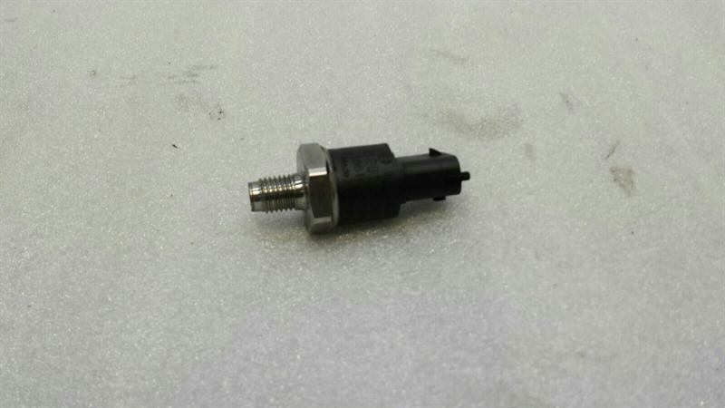 BMW X5 (G05) 2018-... BMW X5 E53 Fuel Pressure Sensor 7812345 High Pressure Memory