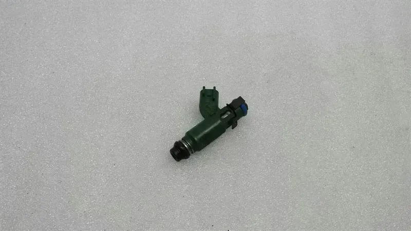 Jaguar X-Type JAGUAR X-Type Injector 1X43-AB Fuel Injector Body type: Saloon
Fuel: Petrol