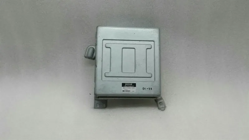 Jaguar XJ X300 AC Control Module LNA7600AF Air Conditioning Control Unit
