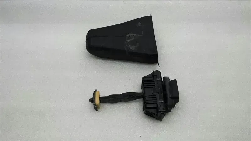 Land Rover Range Rover Range Rover Vogue L322 Rear Door Check BFH760020 Rear Tower Brake Body type: Unknown
Fuel: Unknown