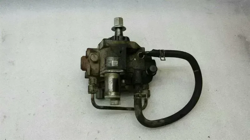 Toyota Hilux Toyota Hilux Fuel Pump Mechanical 2210030090 Fuel Pump Body type: Unknown
Fuel: Unknown