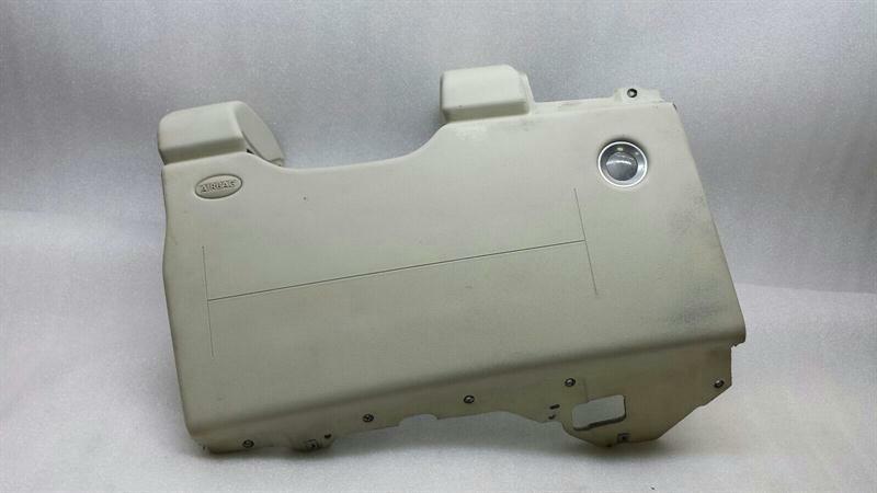 Land Rover Range Rover Range Rover Vogue L322 RHD Knee Cover Ivory FBF500610NUG Right Handlebar Body type: Unknown
Fuel: Unknown